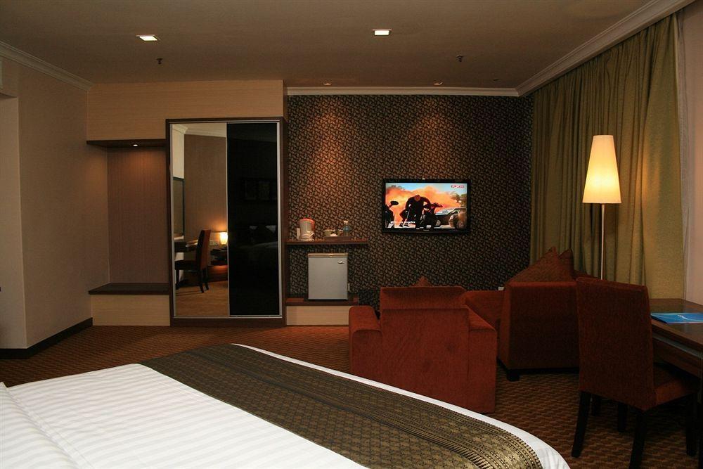 Rhr Hotel Kajang Zewnętrze zdjęcie