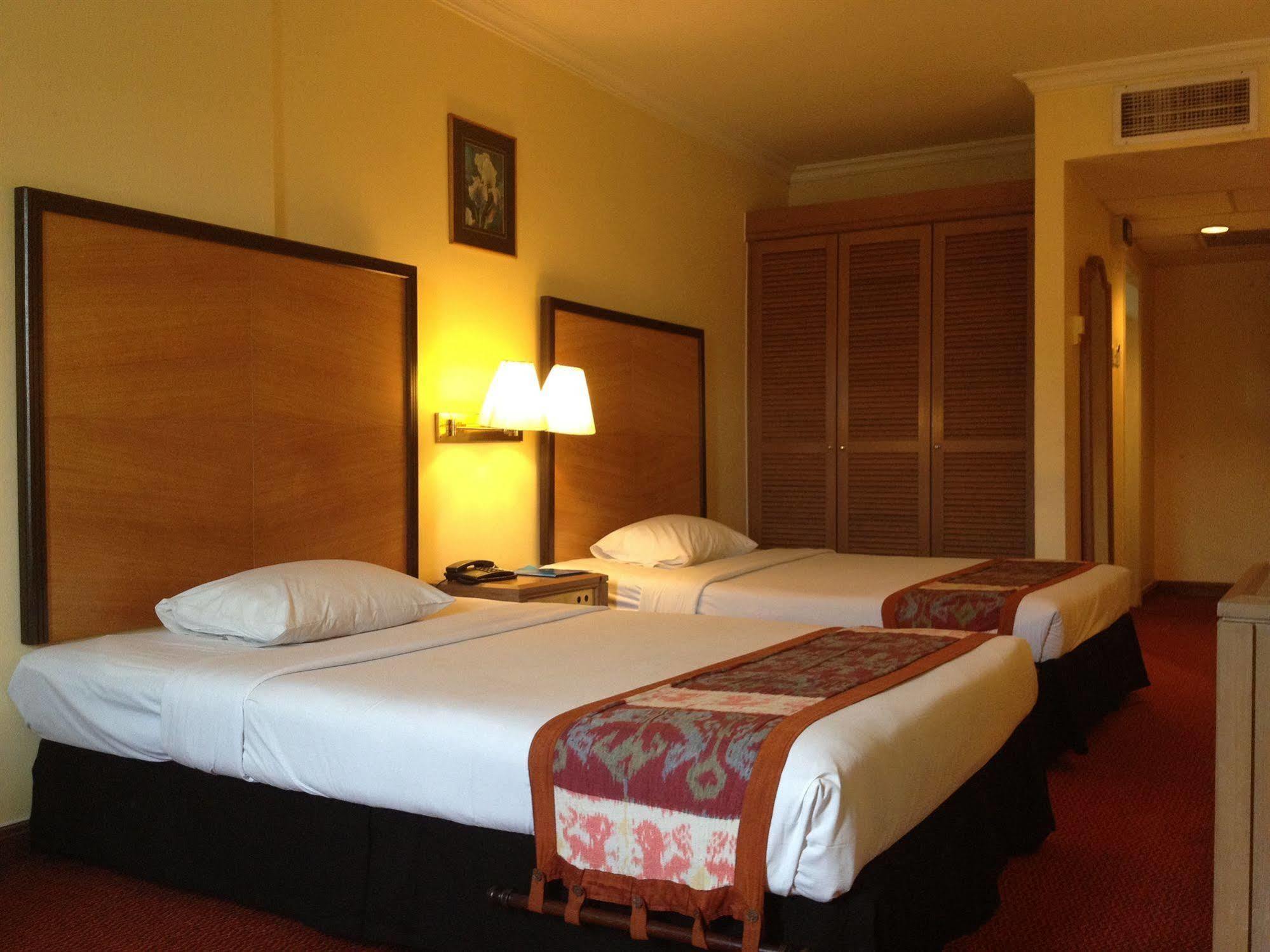 Rhr Hotel Kajang Zewnętrze zdjęcie